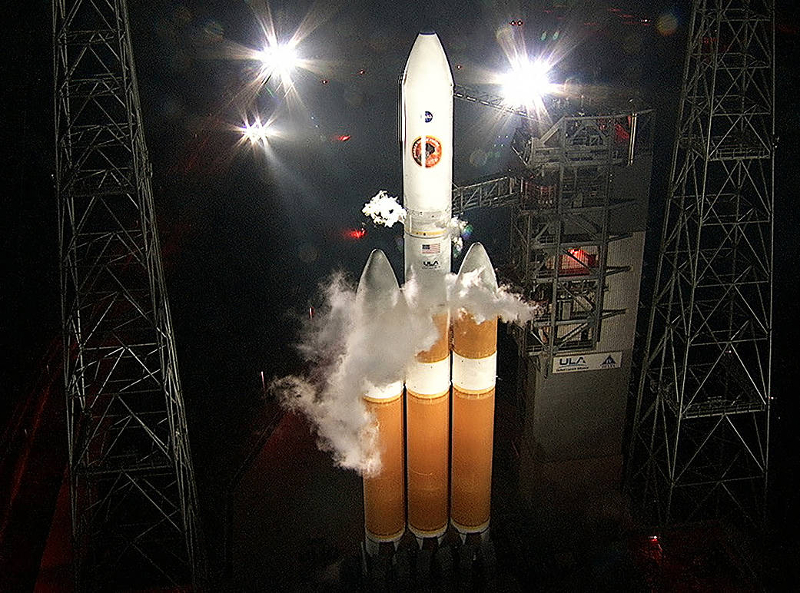An image of a Delta IV rocket